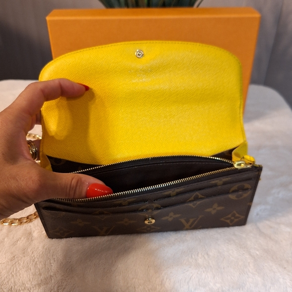 Louis Vuitton Emilie Monogram Wallet - Picture 5 of 16